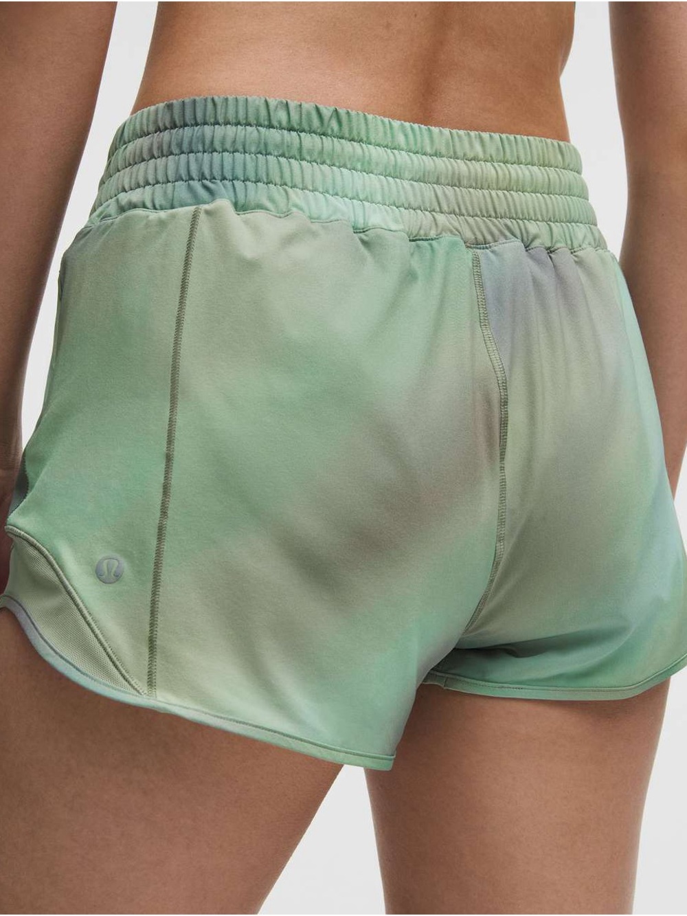 New Lululemon Hotty Hot High-Rise Lined Short 2.5" size 2